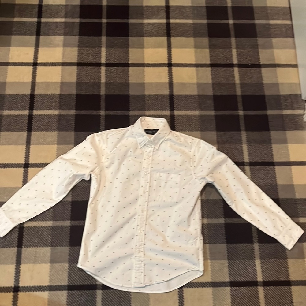 Abercome & Fitch Men's
Oxford Button-Up Shirt